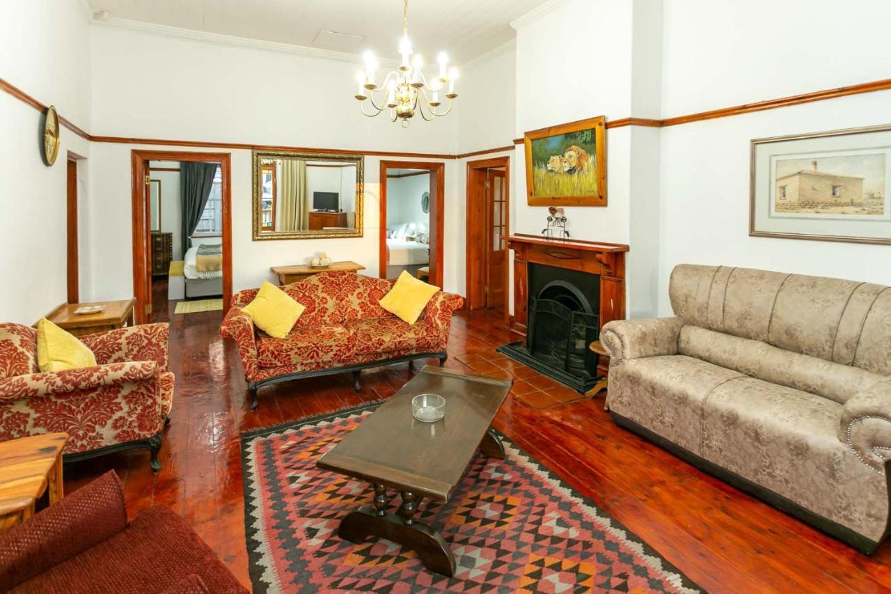 Ravenscliff Villa Oudtshoorn Esterno foto