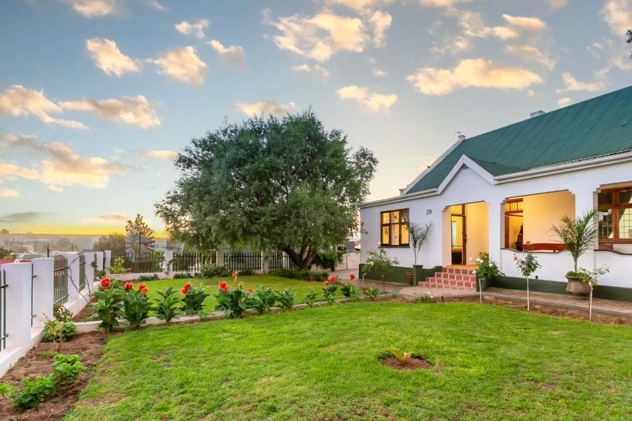 Ravenscliff Villa Oudtshoorn Esterno foto