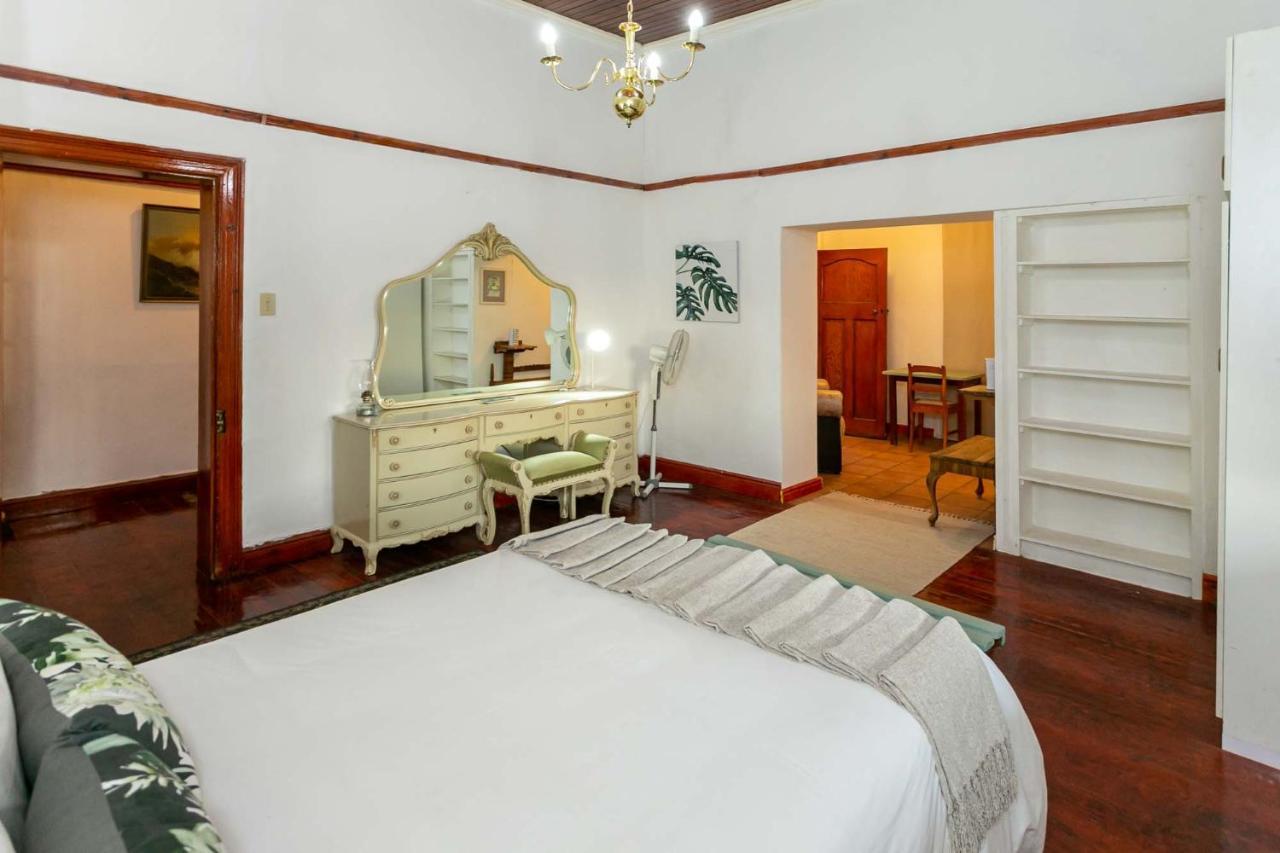 Ravenscliff Villa Oudtshoorn Esterno foto