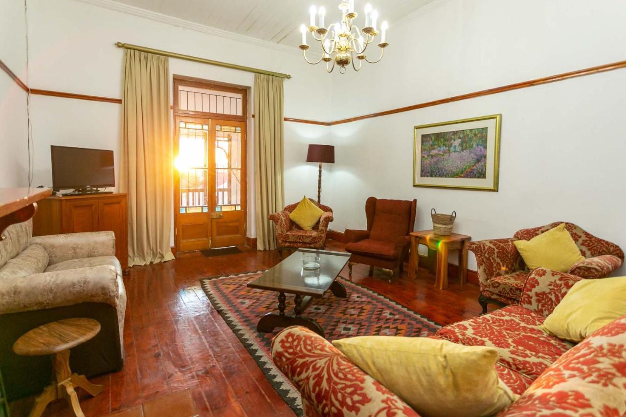 Ravenscliff Villa Oudtshoorn Esterno foto